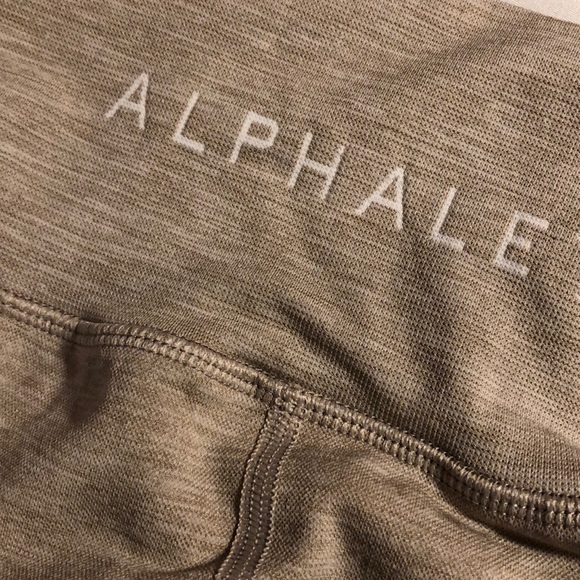 Alphalete aero leggings - Picture 4 of 4